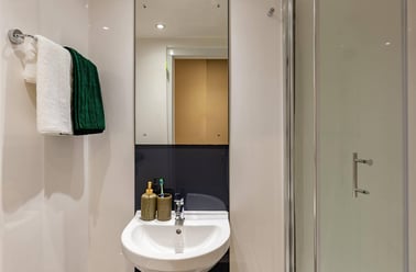 Whitelock Street, Woodhouse, Leeds - Image 3